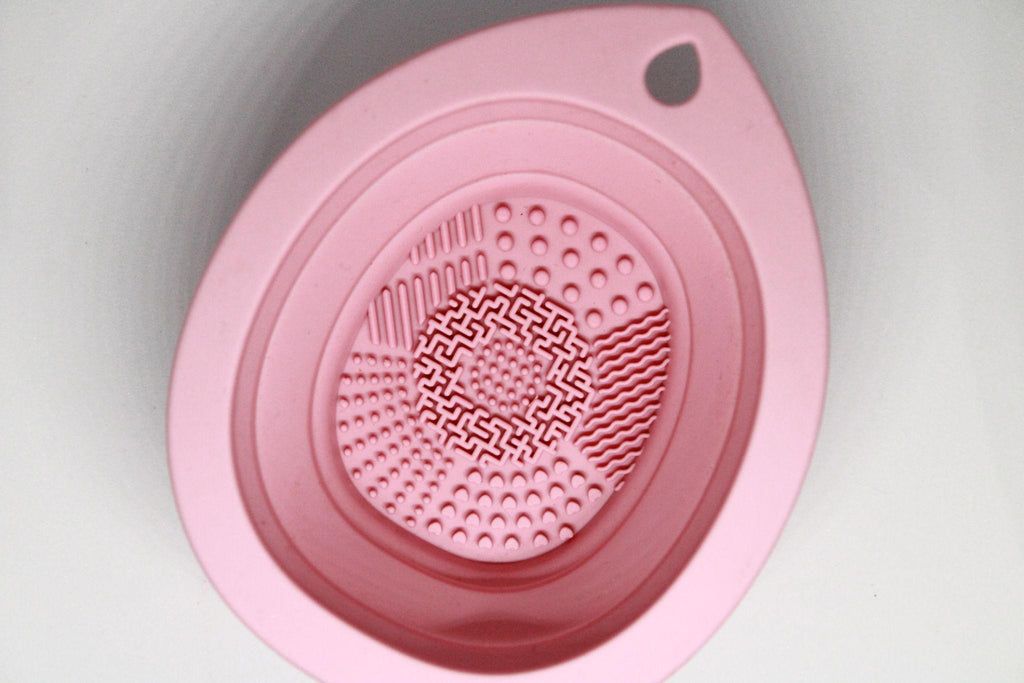 Makeup Brush Cleaner – Clean in Seconds