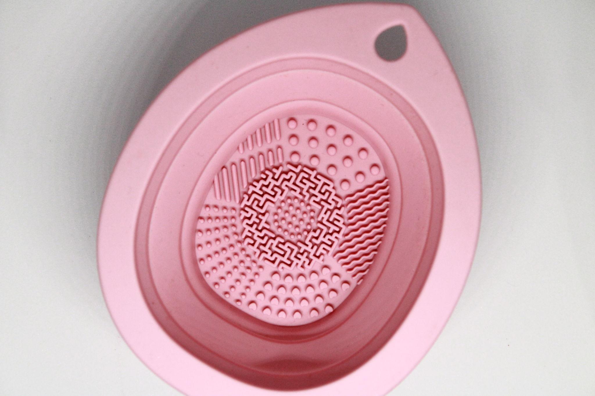Makeup Brush Cleaner – Clean in Seconds